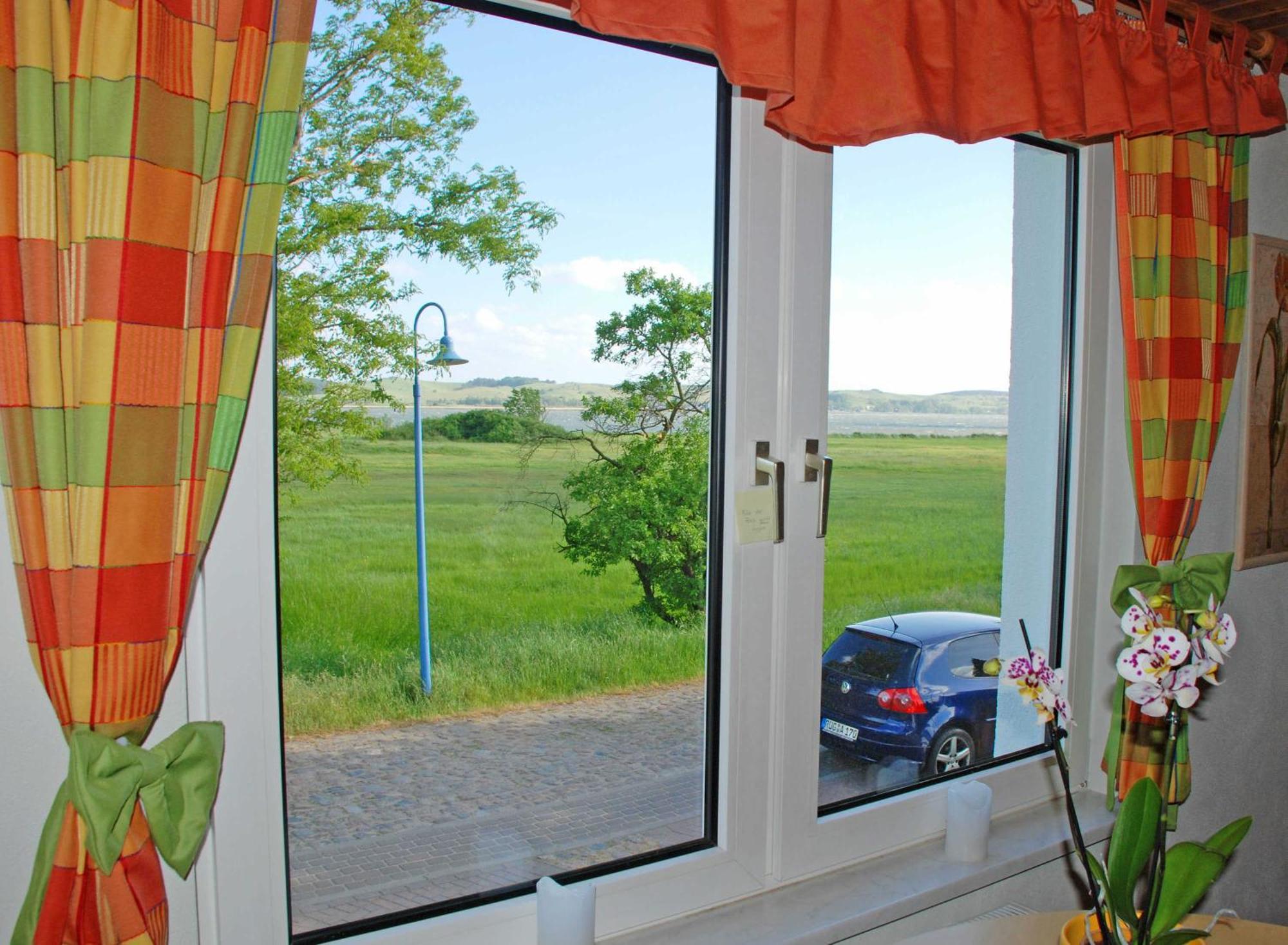 Ferienwohnungen Im Haus Am Deich Middelhagen Luaran gambar